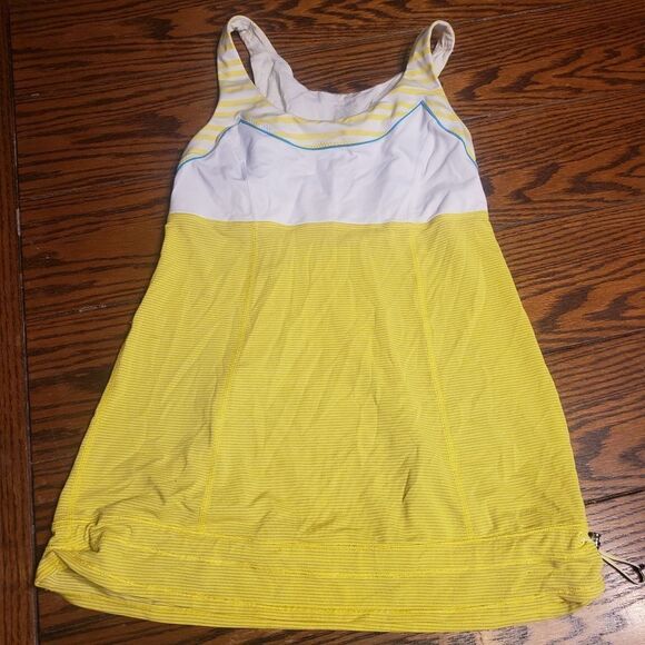 Lululemon Run: Ta Ta Topper  Sizzle / Twin Stripe - Picture 3 of 4